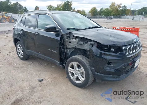 2023 Jeep Compass Latitude 4X4 from USA, damaged, VIN 3C4NJDBN1PT520479
